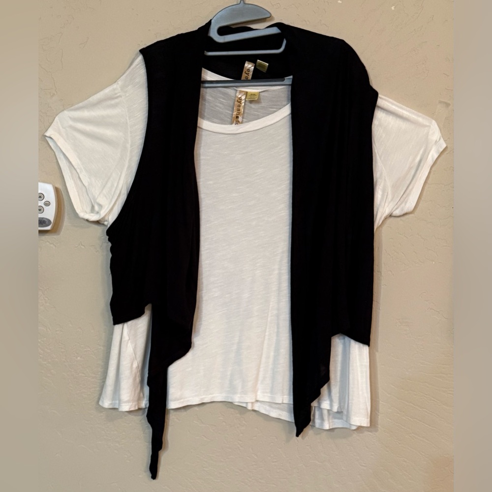 Eyeshadow White Shirt And Black Vest, Size 3xl